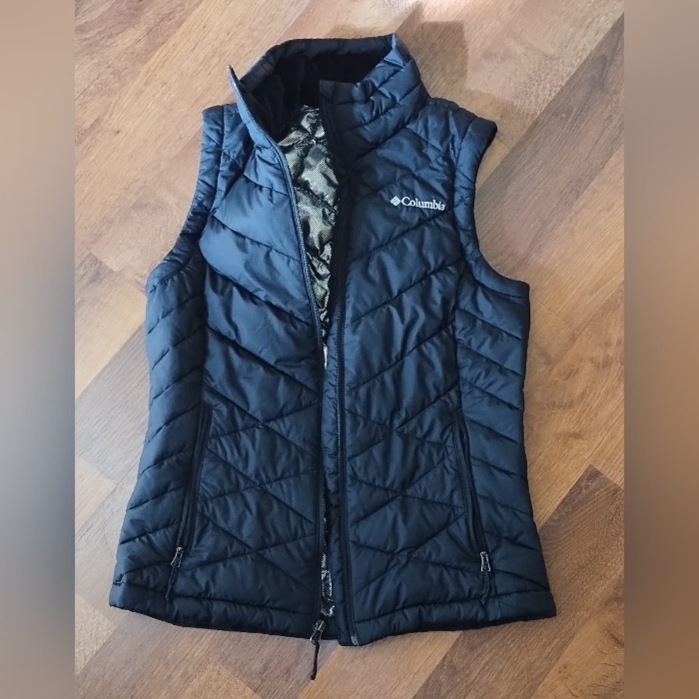 Columbia Women’s Black “Heavenly Vest”